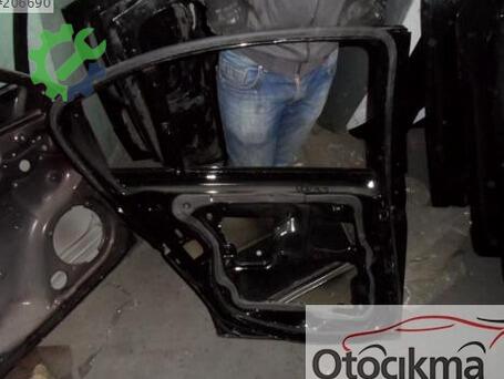 BMW 3 Serisi Sol Arka Kapı çıkma parça