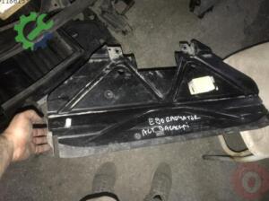 E90 RADYATÖR ALT BAKALİTİ BMW ORJİNAL ÇIKMA PARÇA