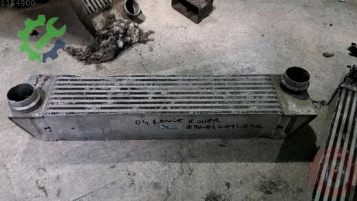 BMW 3 Serisi Intercooler Radyatörü çıkma parça