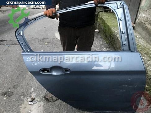 Fiat Egea Sağ Arka Kapı çıkma parça