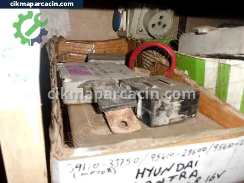 Hyundai Accent Beyin çıkma parça