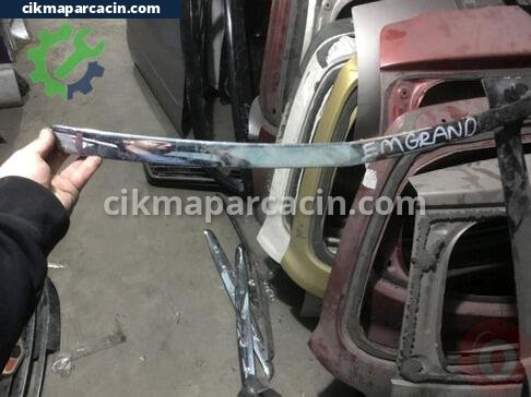 Geely Emgrand Kaput çıkma parça
