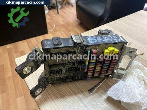 Hyundai Accent Sigorta Kutusu çıkma parça