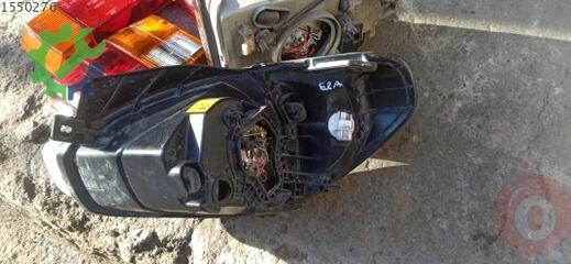 Hyundai Accent Sağ Ön Far çıkma parça