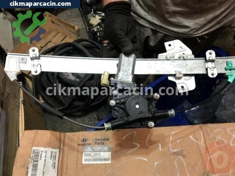 Hyundai Accent Ön Cam çıkma parça