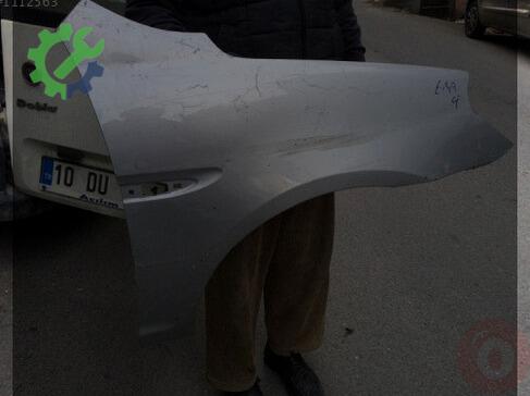 Hyundai Accent Sağ Ön Çamurluk çıkma parça