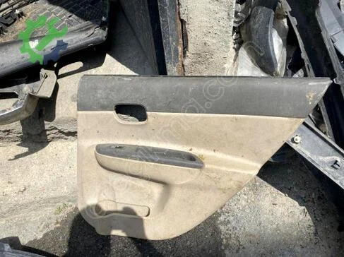 Hyundai Accent Kapı Döşemesi çıkma parça