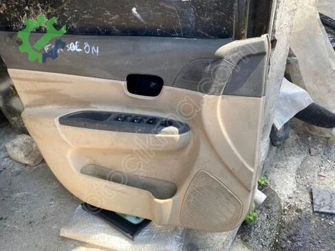 Hyundai Accent Kapı Döşemesi çıkma parça