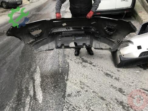 Land Rover Range Rover Ön Tampon çıkma parça