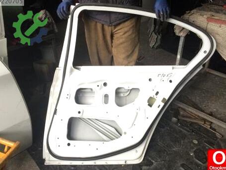 BMW 5 Serisi Sağ Arka Kapı çıkma parça