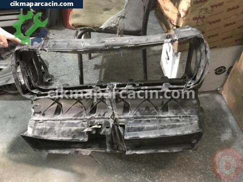 BMW 5 Serisi Bakalitler çıkma parça