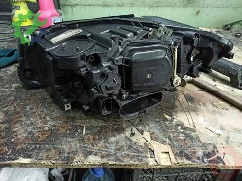 BMW 5 Serisi Xenon Far çıkma parça