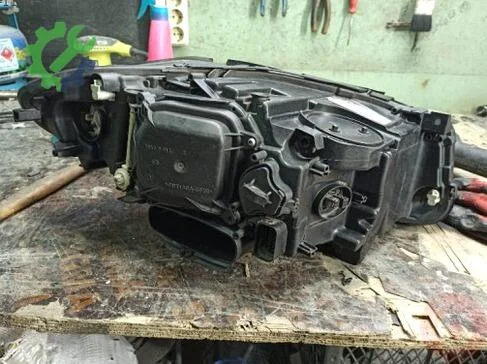 BMW 5 Serisi Xenon Far çıkma parça