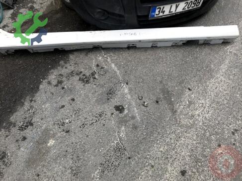 BMW 5 Serisi Marşbiyel Kaplaması çıkma parça