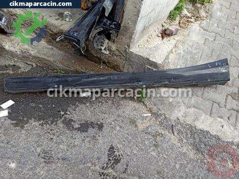 BMW 1 Serisi Marşbiyel Kaplaması çıkma parça