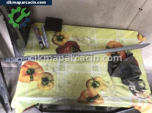 BMW 3 Serisi Tampon Izgara Çıtası çıkma parça