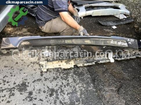 BMW 3 Serisi Tampon Spoyleri çıkma parça