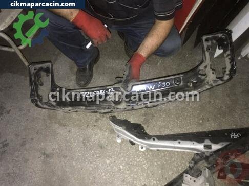 BMW 3 Serisi Panel Üst Sacı çıkma parça