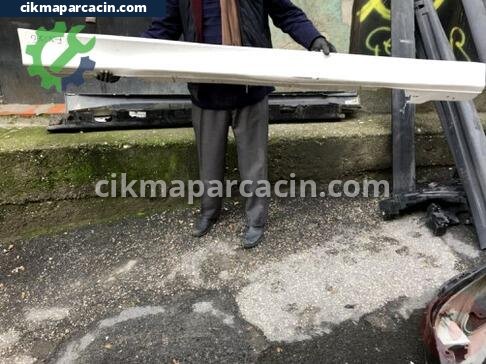 BMW 3 Serisi Marşbiyel Kaplaması çıkma parça