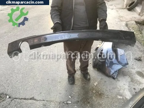 BMW 4 Serisi Tampon Spoyleri çıkma parça