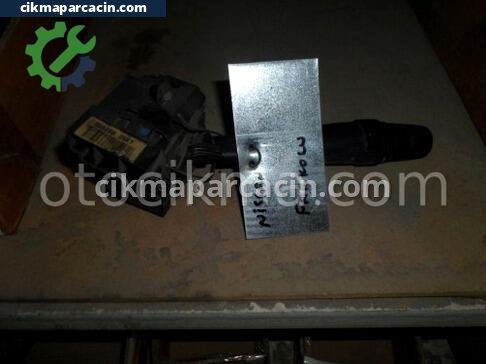 Nissan Skystar Sinyal Kolu çıkma parça