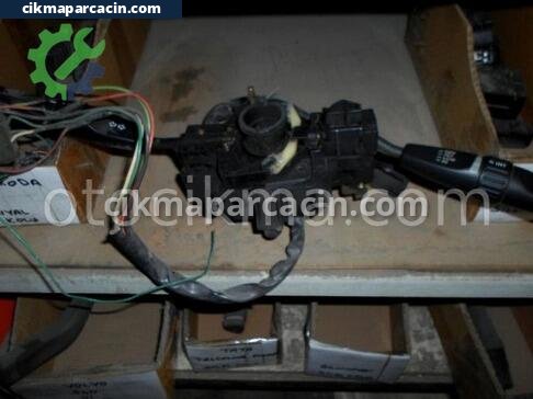 Hyundai Elantra Sinyal Kolu çıkma parça