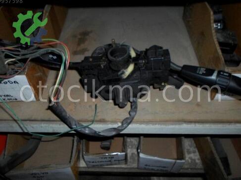 Hyundai Elantra Sinyal Kolu çıkma parça