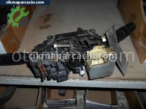 Mazda 323 Sinyal Kolu çıkma parça