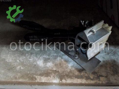Ford Escort Sinyal Kolu çıkma parça