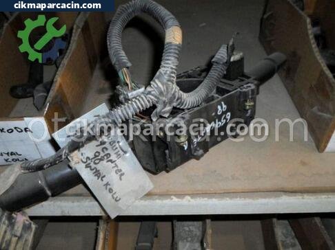 Mitsubishi Canter Sinyal Kolu çıkma parça