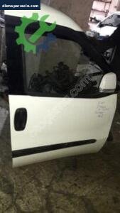 FİAT DOBLO 2011 GENİŞ AİLE 1.6 DİZEL ÖN SAĞ KAPI