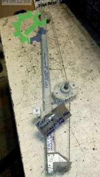 Fiat Ducato Sağ Ön Cam Krikosu çıkma parça