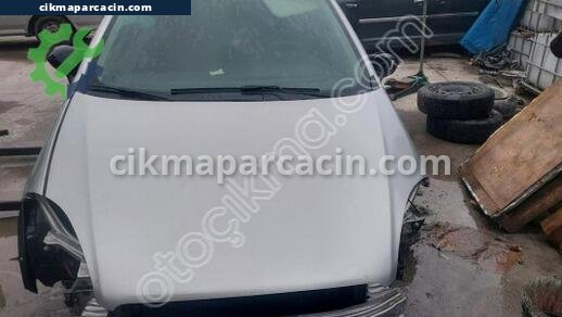 Fiat Linea Sağ Ön Çamurluk çıkma parça