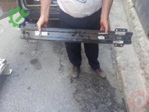 FİORİNO ÖN TAMPON DEMİRİ FİAT ORJİNAL ÇIKMA PARÇA