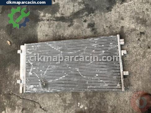 Renault Fluence Klima Radyatörü çıkma parça