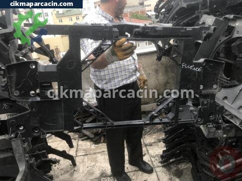 Renault Fluence Ön Panel çıkma parça