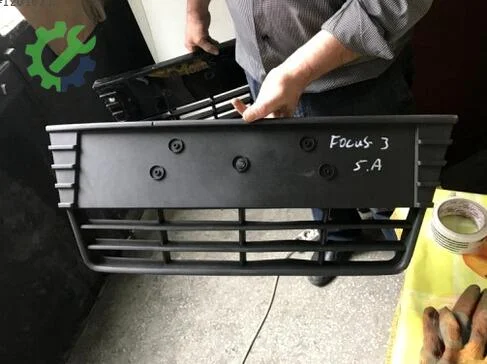 Ford Focus Tampon Izgarası çıkma parça