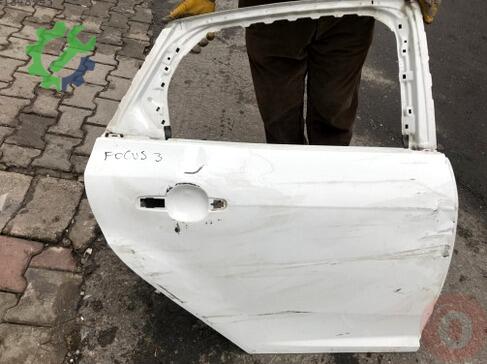 Ford Focus Sağ Arka Kapı çıkma parça