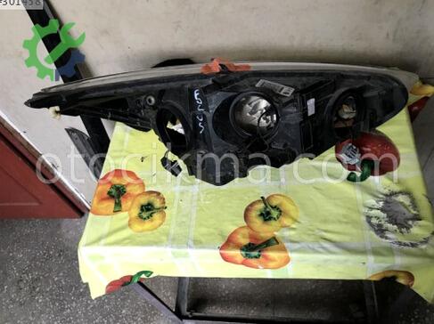 Ford Focus Far çıkma parça
