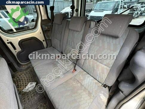 Ford Tourneo Connect Arka Koltuk çıkma parça