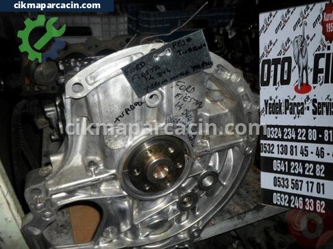 Ford Fiesta Yarım Motor çıkma parça
