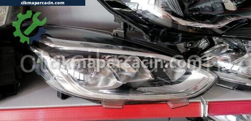 Ford Fiesta Far çıkma parça