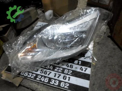 Ford Focus Sol Ön Far çıkma parça