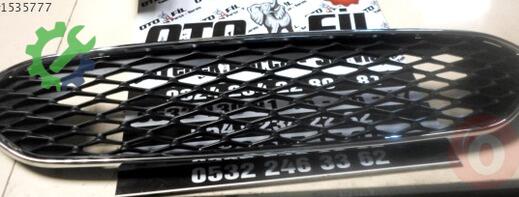 Ford Focus Ön Panjur çıkma parça