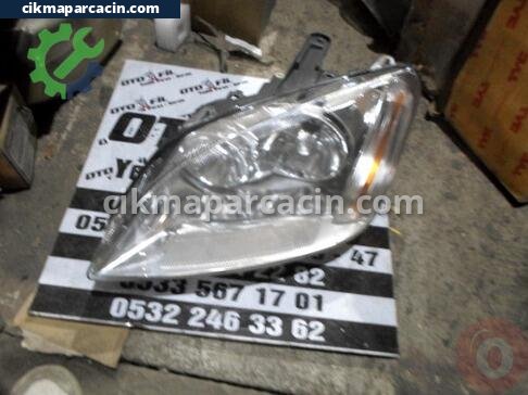 Ford Focus Sol Ön Far çıkma parça