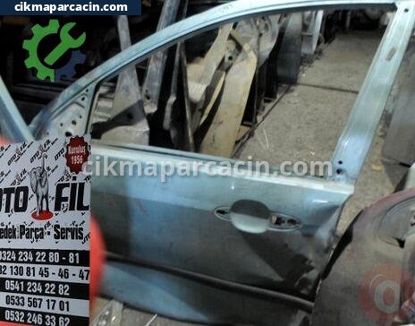 Ford Focus Sol Ön Kapı çıkma parça