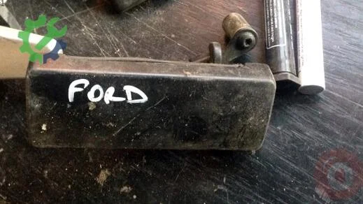 Ford Festiva Kapı Kolu çıkma parça