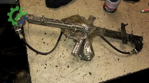 Ford Mondeo Sol Ön Cam Krikosu çıkma parça