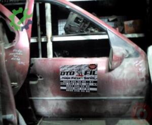 FORD MONDEO 1998 ÖN SAĞ KAPI KIRMIZI