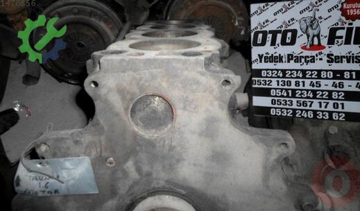 Ford Taunus Yarım Motor çıkma parça